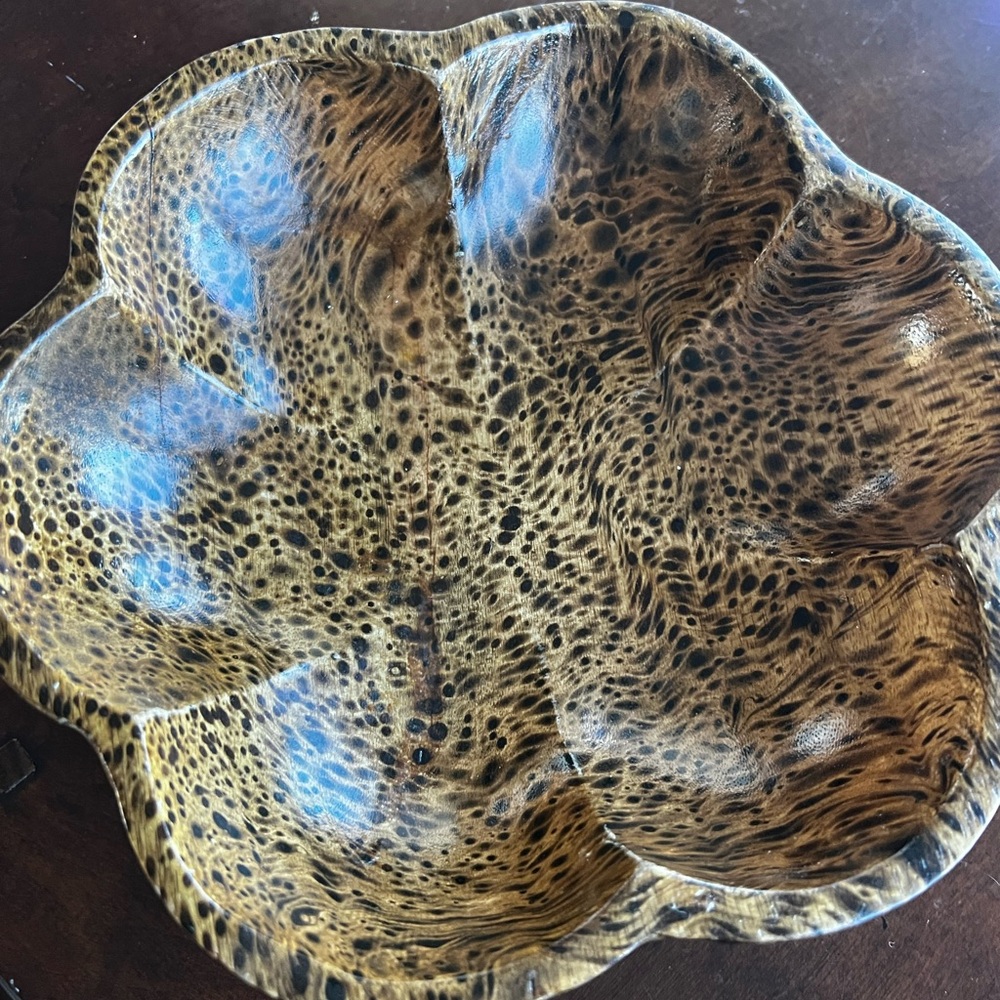 Mango Wood Speckled Bowl for Salad or Chips! - Picture 7 of 13